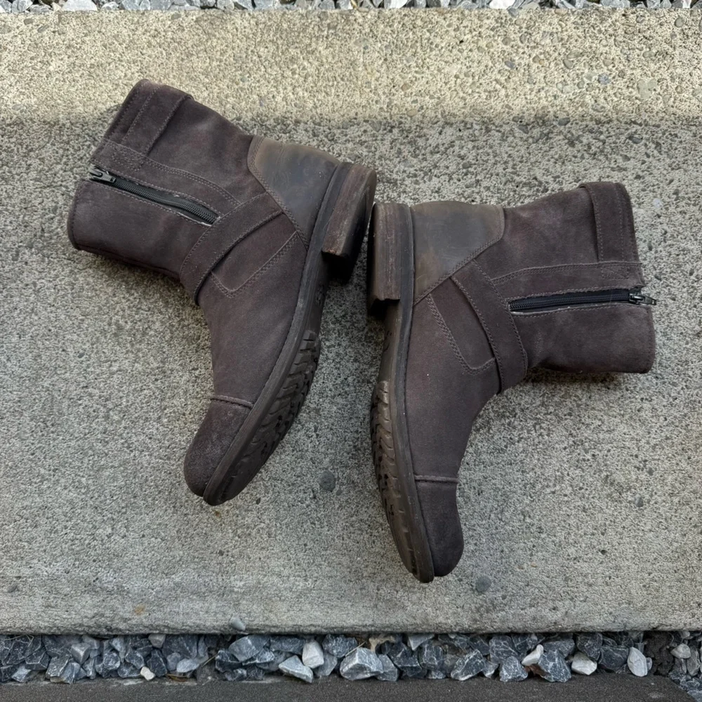 UGG Boots Lancing Dune Brown Leather Cap Toe zippers Ankle 10057614 Mens Sz 11.5